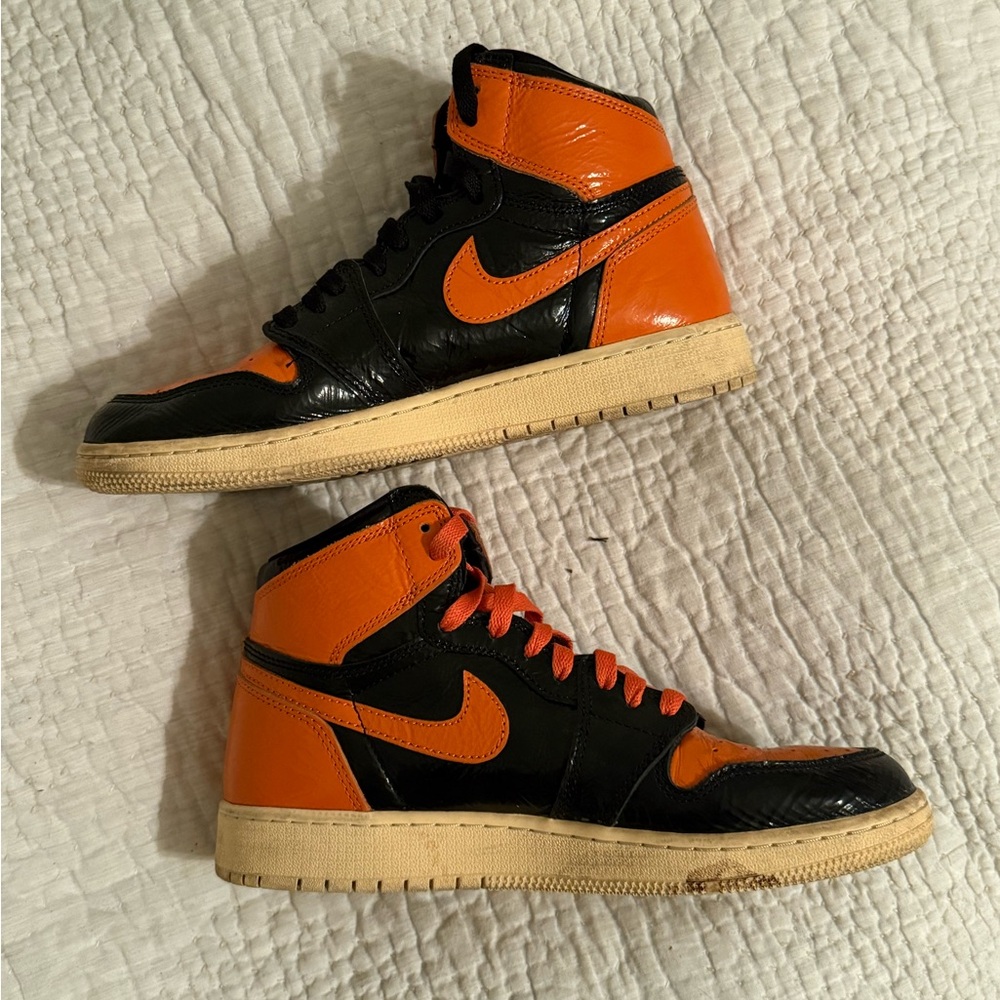 JORDAN 1 RETRO HIGH OG GS 'SHATTERED BACKBOARD 3.0' Size 7Y - Picture 2 of 7